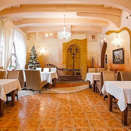 酒店 Restauracja Browar Lwow W Lublinie 3*